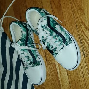 Like new custom vans tropical size 8.5